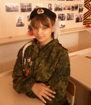 Рената СИМОНОВА, ученица яблоневской школы