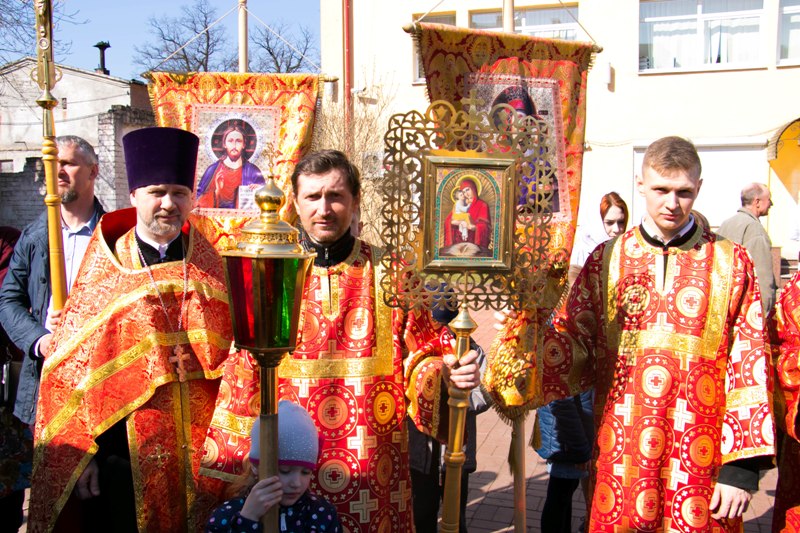 Светлый праздник: как в Гурьевске встретили Пасху