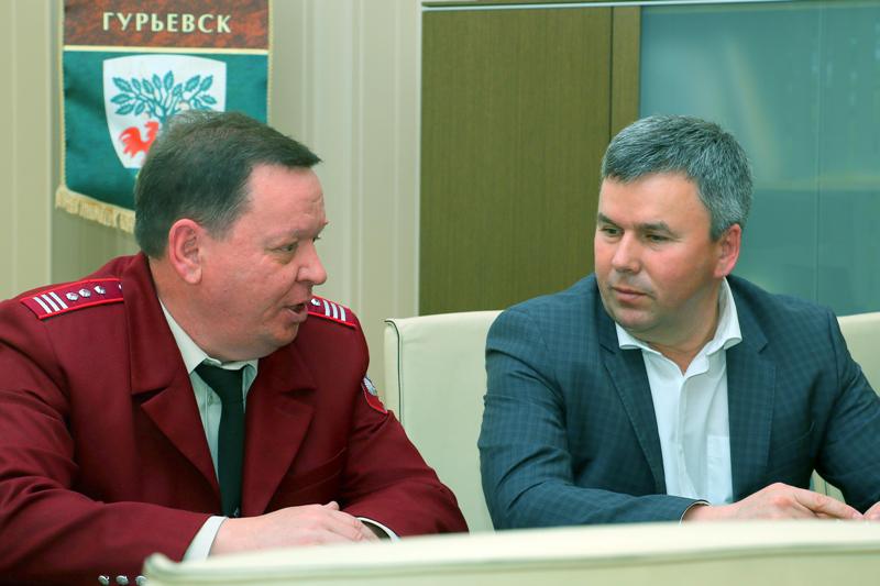 Специалисты Роспотребнадзора организовали в Гурьевске выездную акцию по консультированию потребителей