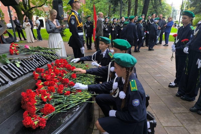 В Гурьевском округе, как и во всей стране, вспоминали жертв терроризма