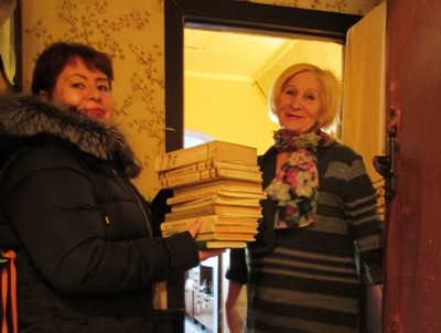 Гурьевский книговорот: жители подарили библиотекам уже несколько сотен книг