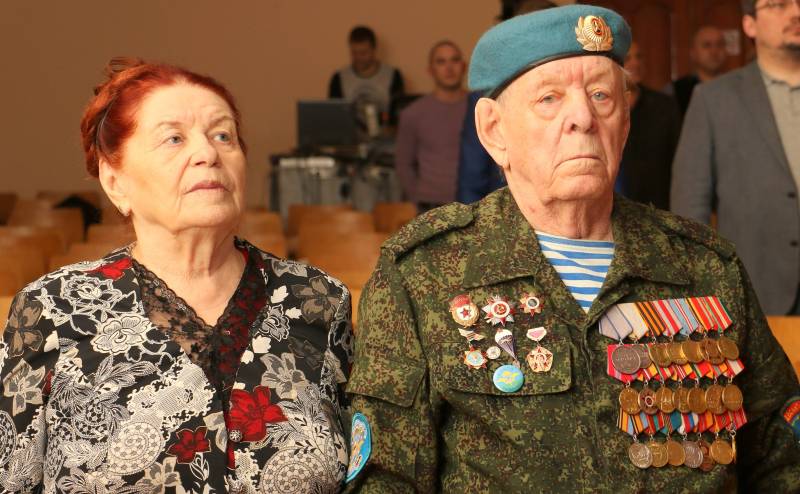 На страже мира и спокойствия: в Гурьевске чествуют защитников Отечества