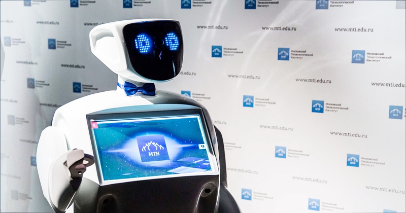 Робот Алантим проведет урок в «Школе будущего»