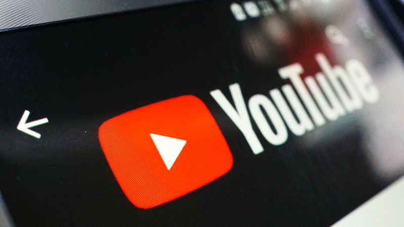 Роскомнадзор обвинил YouTube в регулярной цензуре российских СМИ