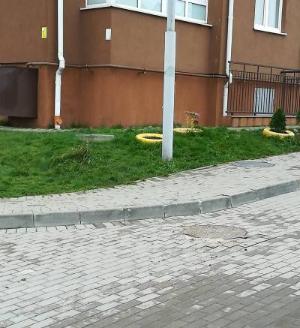 После обращения жителя Гурьевска в соцсети оперативно устранили стихийный засор канализационной сети 
