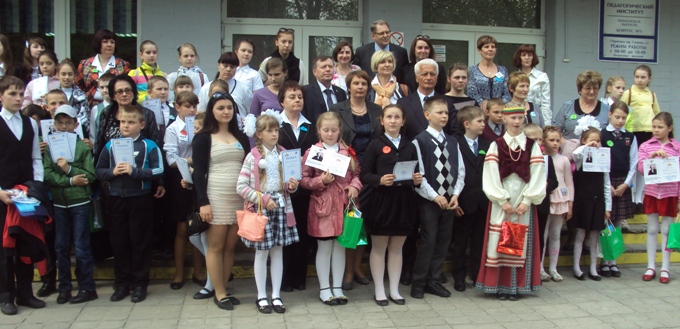 В Черняховске в 11-й раз прошла олимпиада литовского языка, на которую съехалось более 200 учащихся со всей области, изучающих литовский язык в школе или факультативно.