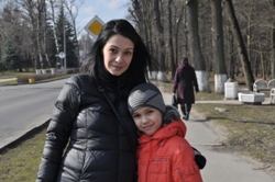 Евгения ВОЙКИНА,молодая мама с сыном Романом