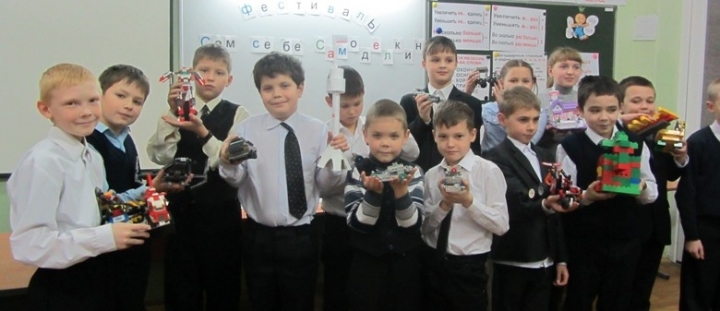 С 9 по 13 декабря в луговской школе буквально поселился дух творчества и соревновательности - там учащиеся младших классов во время «Недели наук» показывали свои таланты и способности
