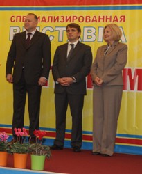 Выставку открыл губернатор Николай Цуканов