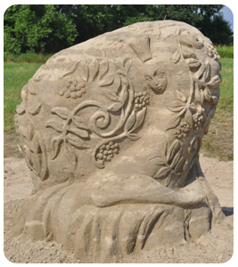 открылся второй международный фестиваль песчаной скульптуры "Песок говорит…"
