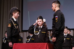Отряд пятиклассников Храбровской школы торжественно принял присягу кадетов