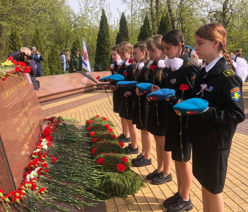 Во всех школах и детских садах Гурьевского округа прошли мероприятия, приуроченные к 79-й годовщине взятия Кенигсберга