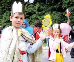 Ежегодный гурьевский карнавал отметил маленький юбилей - пятилетие со «дня рождения»